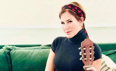 Ex-paquita diz que Brasil pode fazer macumba contra Trump