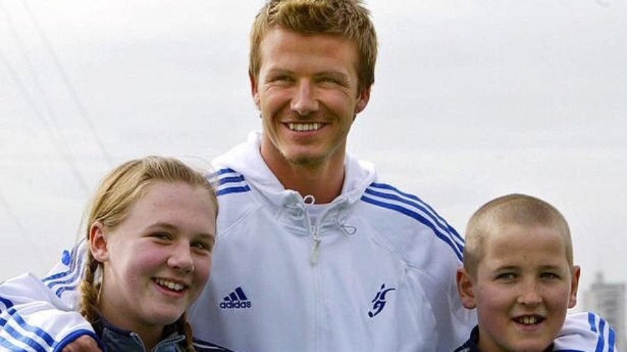 Katie, David Beckham e Kane. Katie, David Beckham e Kane.