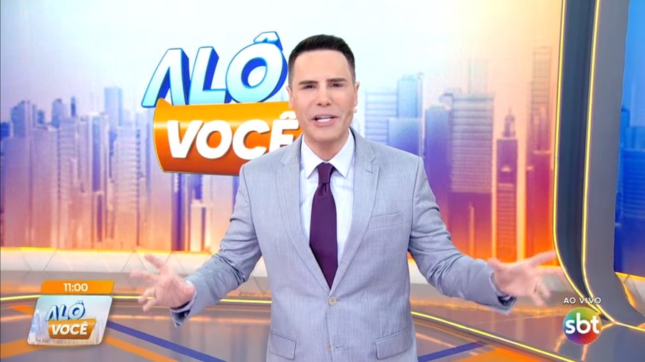 Luiz Bacci eleva audiência do SBT na estreia, mas Record segura vice-liderança Luiz Bacci eleva audiência do SBT na estreia, mas Record segura vice-liderança
