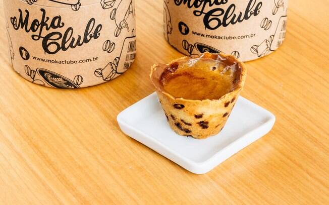 Café servido em copinho de cookie é a principal novidade da loja curitibana Cookie Stories