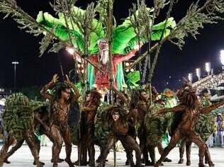 Em 2015 a Beija-Flor foi acusada de receber patrocínio do ditador da Guiné Equatorial para realizar o desfile