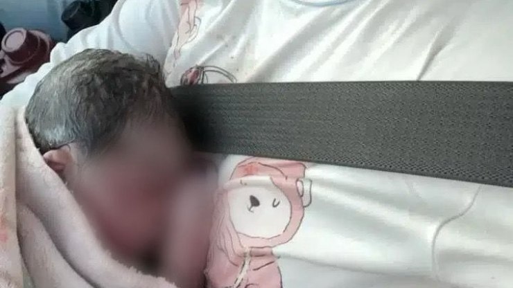Pai realiza parto de bebê no carro em rodovia do interior de SP