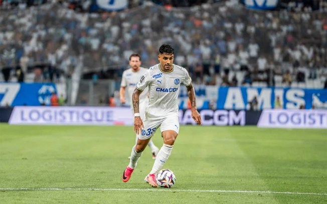Emerson Palmieri em treinamento do Olympique de Marseille