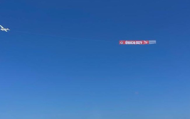 Avião carrega provocação do Independiente ao Boca Juniors 