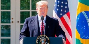 Trump muda nome do Pentágono para Departamento de Guerra