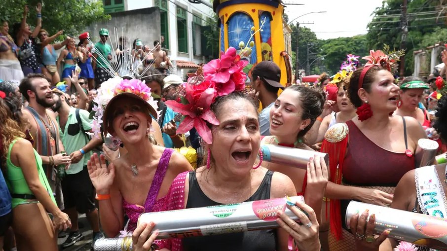 Blocos no Rio hoje: Abraço do Urso e Banda do Tio Marco Blocos no Rio hoje: Abraço do Urso e Banda do Tio Marco