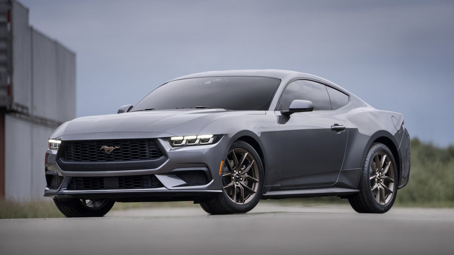 Conheça o primeiro modelo de corrida da nova geração do Ford Mustang