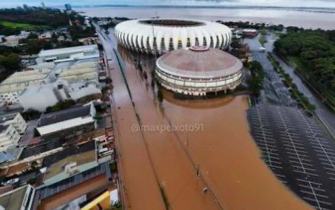 Entorno do Beira-Rio, estádio do Internacional, tomado pelas águas 