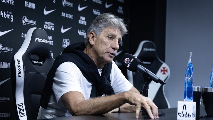 Renato Gaúcho mantém trinca de volantes, mas muda peças no Vasco