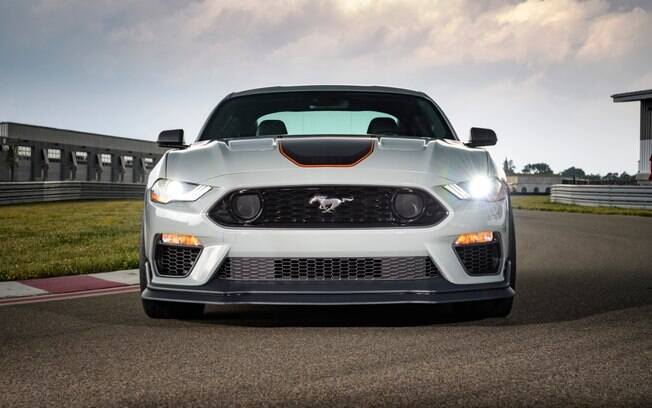 Ford inicia pré-venda do cupê esportivo Mustang Mach 1 no Brasil