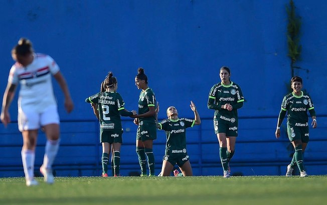 Palmeiras tenta vingar vice da Libertadores no Paulistão
