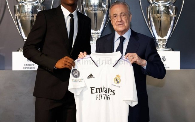 Reforço do Real, Tchouaméni revela conversa com Mbappé sobre PSG: ‘Minha escolha sempre foi o Madrid’