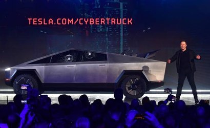 Tesla descarta Cybertruck com tração traseira