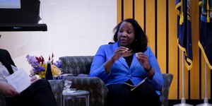 Demitida por Trump, diretora do BC americano se nega a renunciar