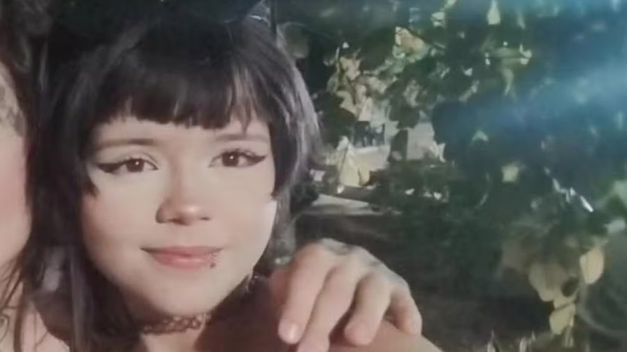 Nicolly Ferndanda, de 15 anos, foi encontrada morta em uma lagoa Nicolly Ferndanda, de 15 anos, foi encontrada morta em uma lagoa