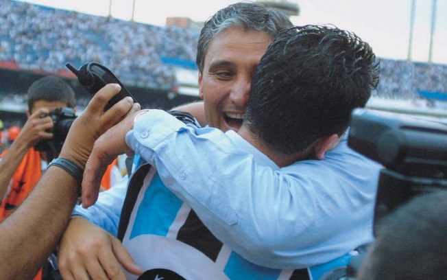 Tite leva vantagem em retrospecto contra Corinthians