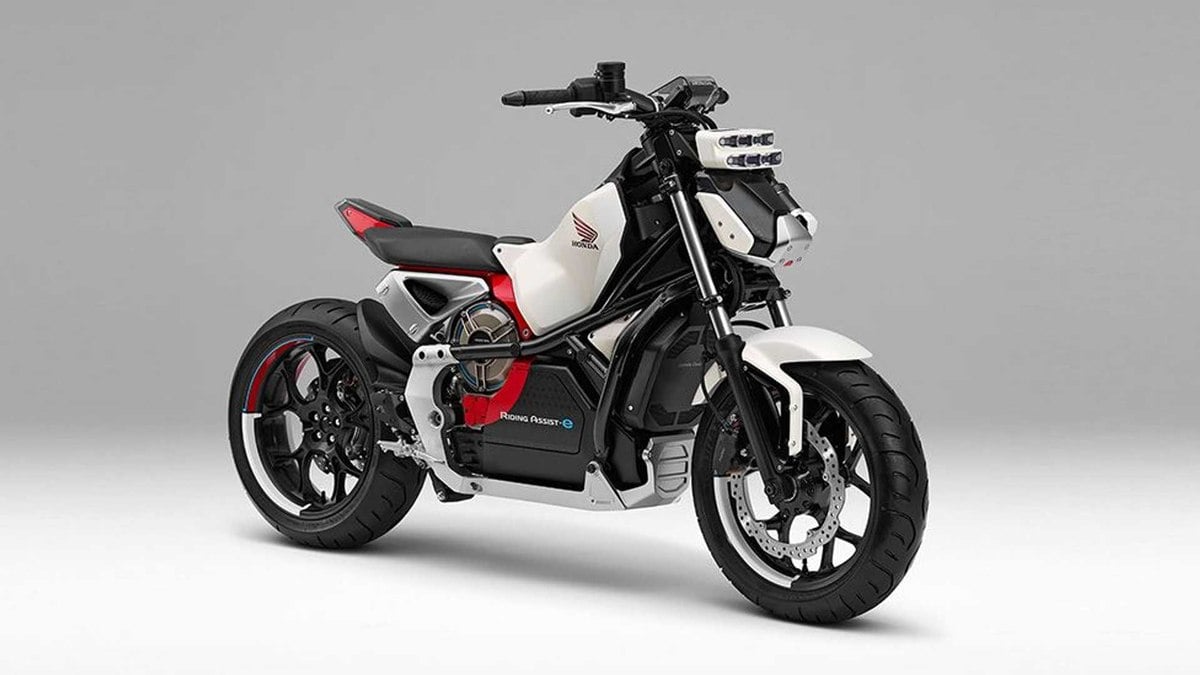 Honda Riding Assist-e pode ser considerado o protótipo que vai servir de base para a primeira moto autônoma