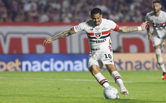 Luciano dispara contra o São Paulo: 'Nunca recebi em dia aqui'