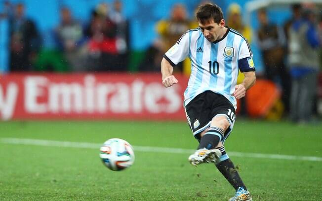 O astro Lionel Messi comanda a seleção argentina de futebol