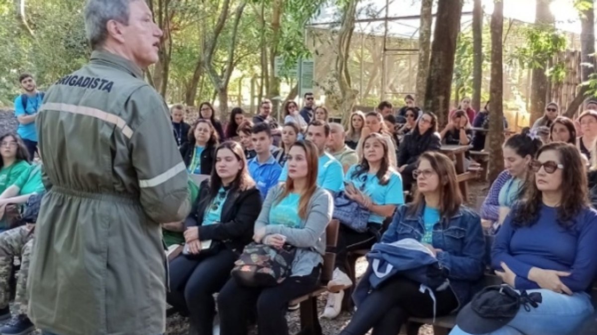 Encontro foi voltado ao fortalecimento da educação ambiental por meio de experiências práticas Encontro foi voltado ao fortalecimento da educação ambiental por meio de experiências práticas