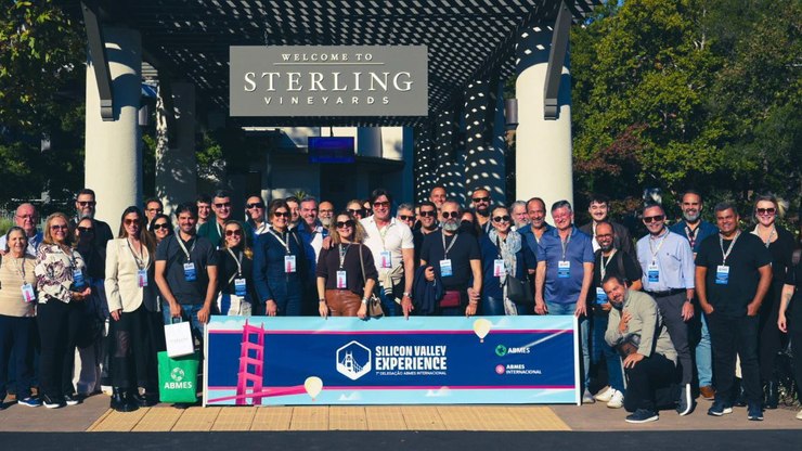 Delegação Internacional da ABMES visita Google e Microsoft
