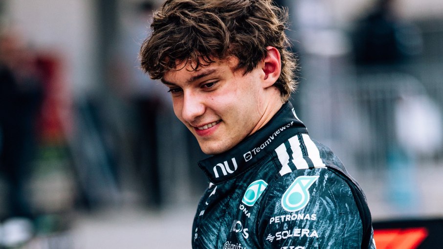 Kimi Antonelli levou a pole position Kimi Antonelli levou a pole position