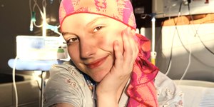 Morre Isabel Veloso, aos 19 anos, após complicações de câncer