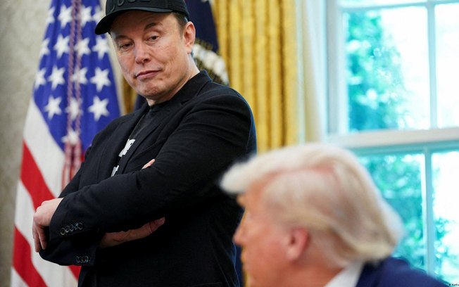 Musk havia dito que quaisquer limitações de velocidade ou do uso da Starlink eram decididas pelas Forças Armadas dos EUA ou pelo presidente