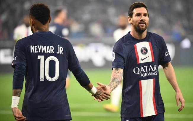 Messi marca no início, e PSG vence clássico contra o Lyon no Francês