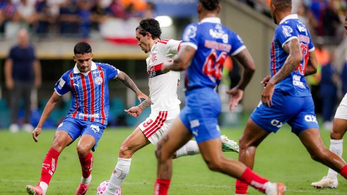 Olho no Clássico dos Milhões: Flamengo tem nove pendurados