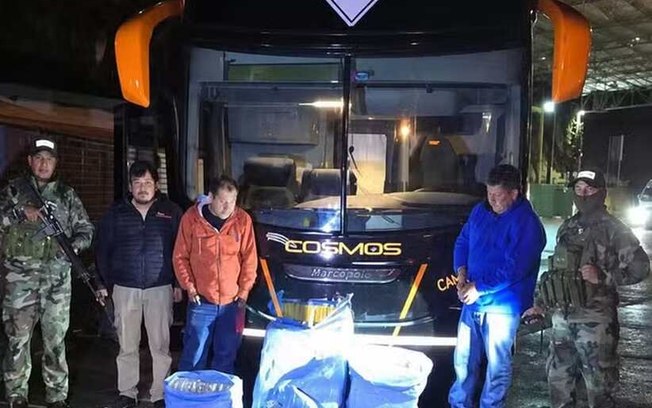 Ônibus faria o traslado da delegação em sua passagem por Santa Cruz de La Sierra