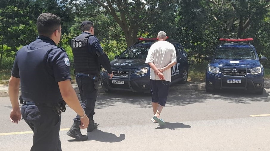 Após invadir a casa da irmã, suspeito foi preso em flagrante pela GCM de Valinhos Após invadir a casa da irmã, suspeito foi preso em flagrante pela GCM de Valinhos