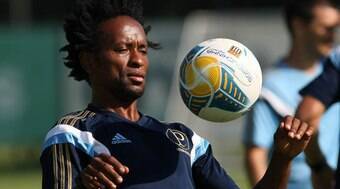 Zé Roberto espera evitar erros de 2016 para time triunfar no torneio