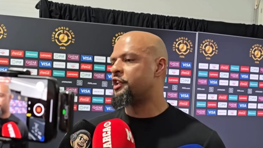 Felipe Melo detona fala de técnico do Chelsea Felipe Melo detona fala de técnico do Chelsea
