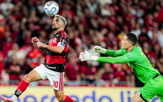 Quando Arrascaeta volta ao Flamengo? Jardim atualiza situação