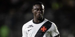 Atacante do Vasco curte post de transferência para clube paulista