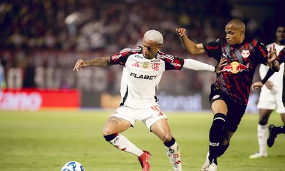 Flamengo supera gol relâmpago e vence no Brasileirão