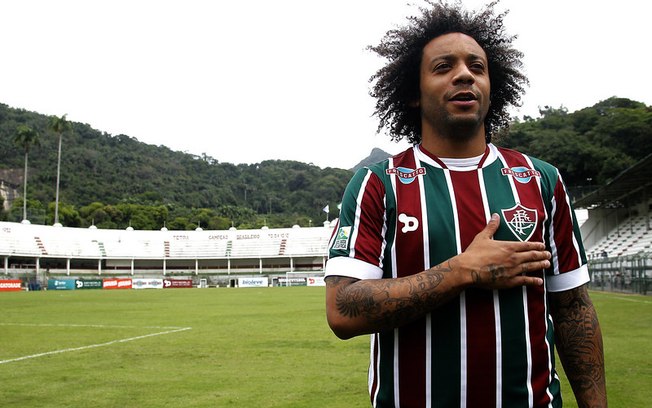 Marcelo está regularizado e já pode reestrear pelo Fluminense