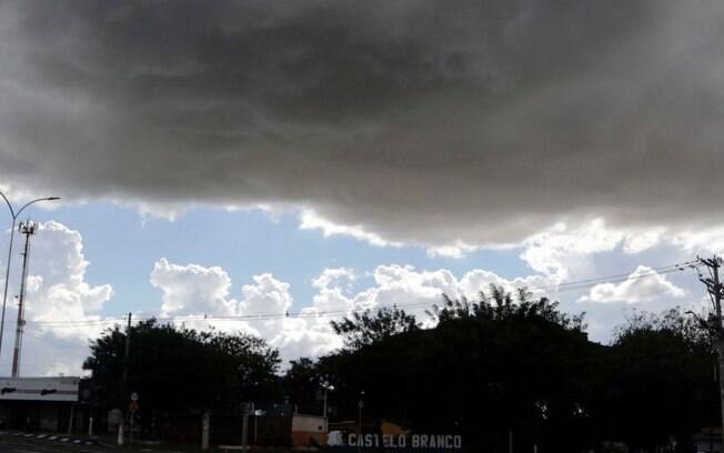 Domingo terá sol entre nuvens e chance de chuva em Campinas