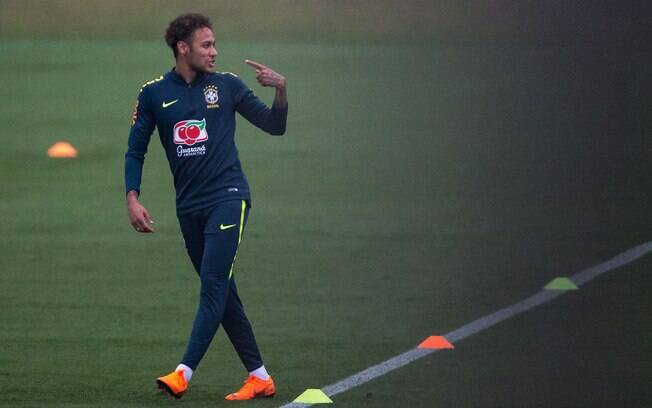 Neymar afirmou que seu foco agora é a seleção brasileira, em preparação para a Copa do Mundo