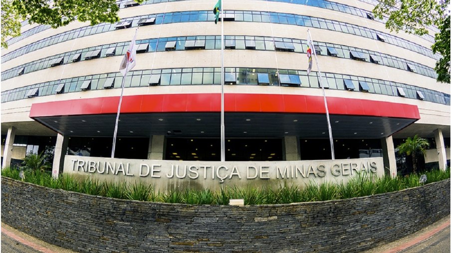 Justiça mineira restabeleceu os direitos do aposentado dado como morto Justiça mineira restabeleceu os direitos do aposentado dado como morto