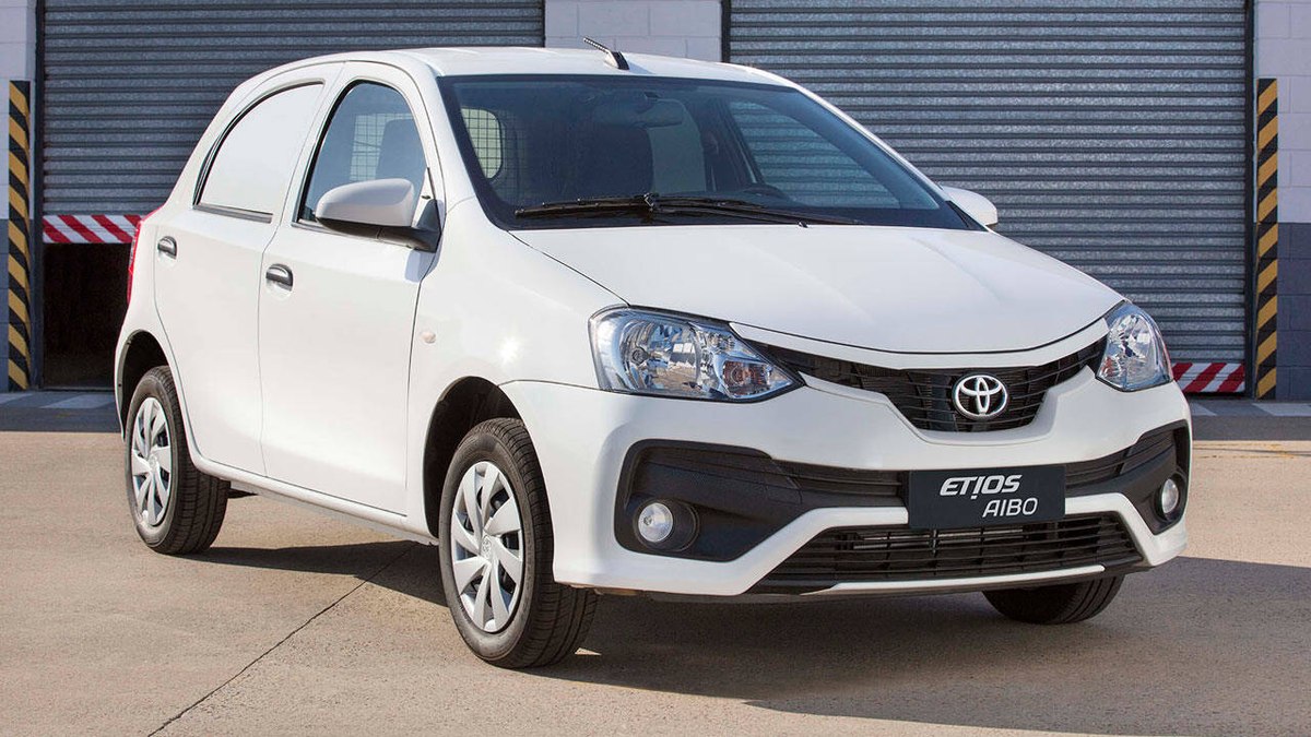 Toyota Etios: todas as fases do compacto tecnológico no Brasil