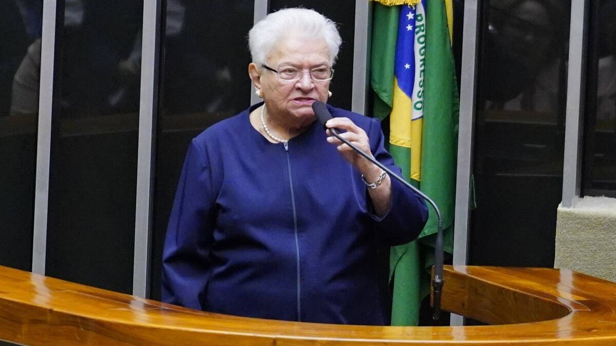 Deputada federal Luiza Erundina (PSOL-SP) completa 90 anos em 2024