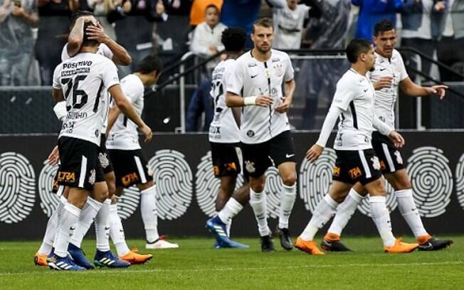 Corinthians volta a vencer em estreia de Brasileirão após três temporadas