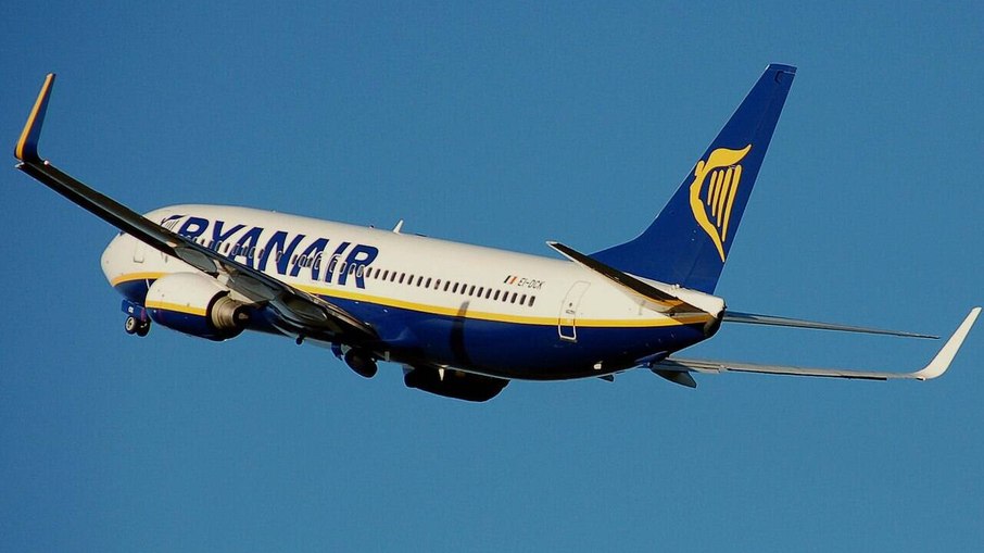 Avião da Ryanairs Avião da Ryanairs