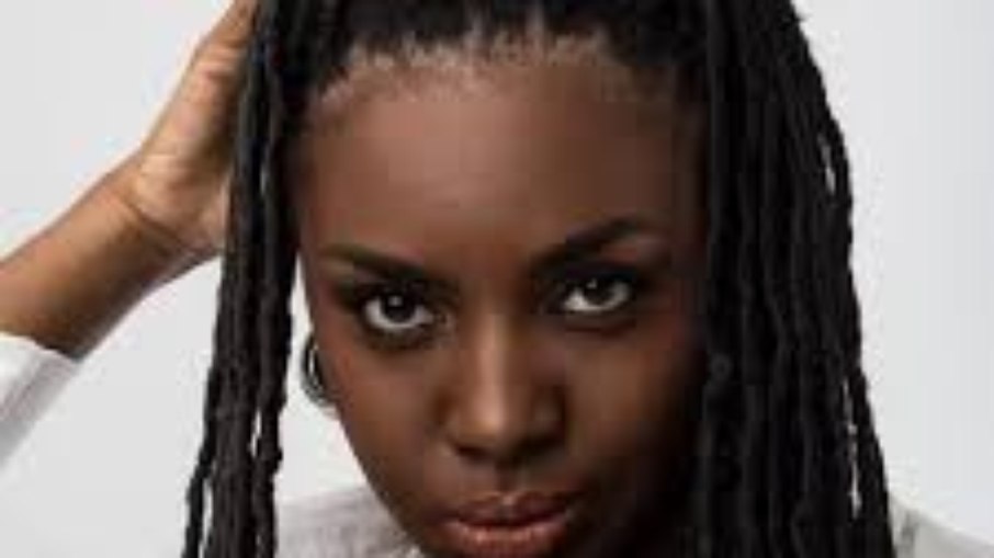 Jacy Lima, influenciadora negra referência em autoestima e direito