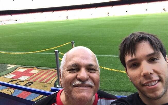 No roteiro do mochilão, Diego acrescentou uma visita ao estádio do Barcelona porque sabe que o pai é fã 