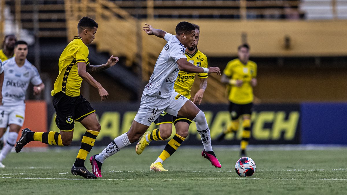 São Bernardo e Santos ficam no empate pelo Paulistão