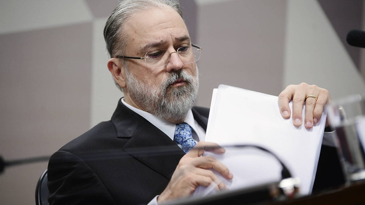 Augusto Aras, procurador-geral da República, defende que consignado do Auxílio Brasil fere a Constituição
