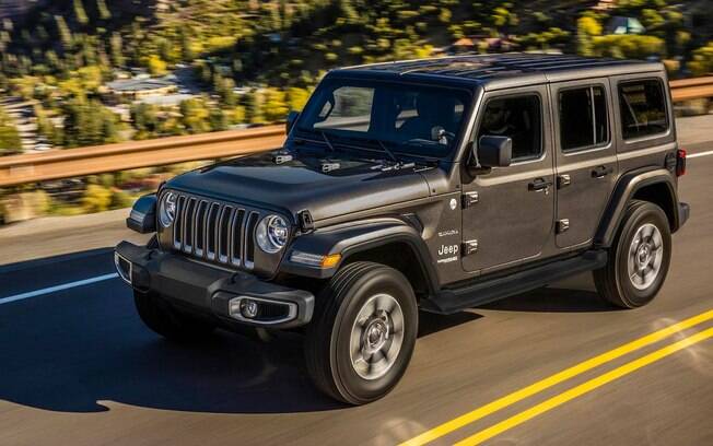 Jeep Wrangler 2018:  redução de até 90 kg de peso com suspensão de alumínio e opção de novo motor 2.0, sobrealimentado